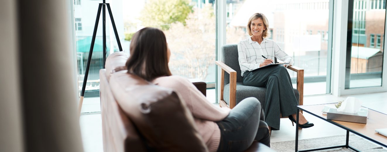 shot of a mature psychologist having a therapeutic 2025 04 06 10 39 38 utc 3 | Detox California